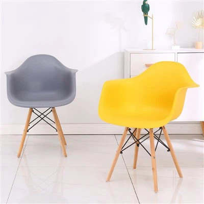 Пластмасов стол Eames