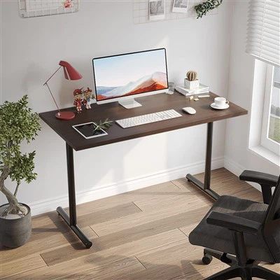 Компютърно бюро в модерен стил